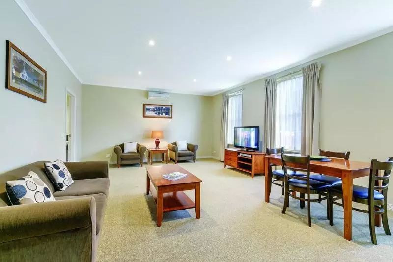 ホテル Lake Inn Ballarat