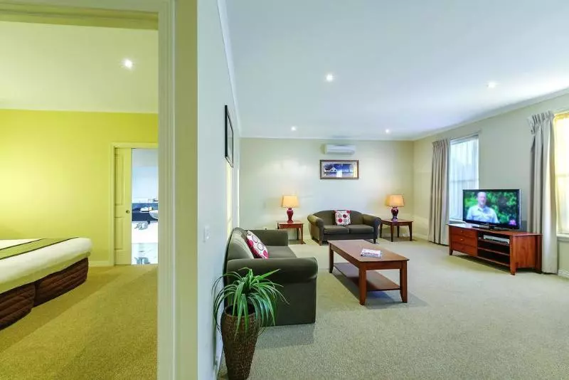 ホテル Lake Inn Ballarat