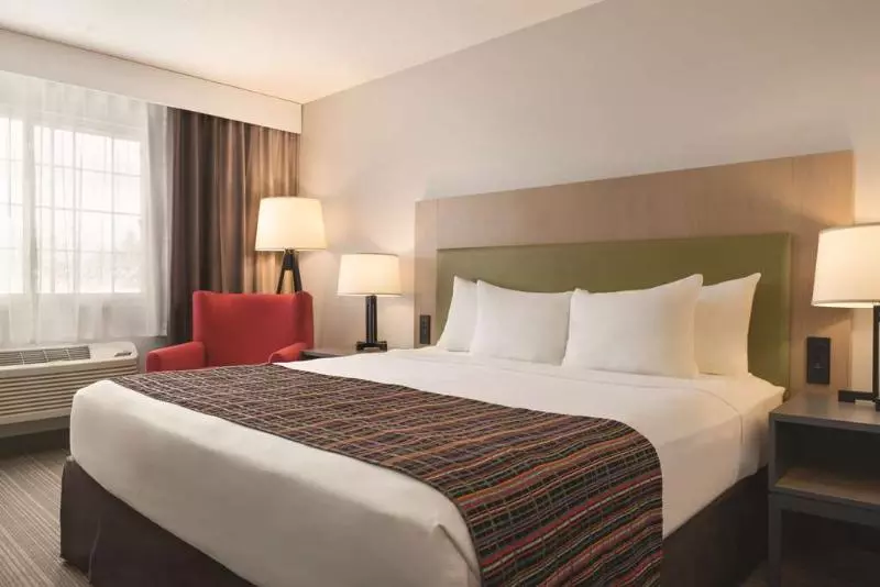 هتل Country Inn & Suites By Radisson, Grand Rapids, Mn
