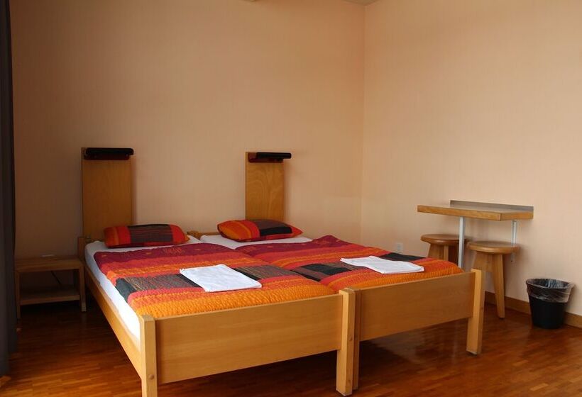 هتل Geneva Hostel