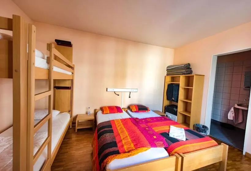 هتل Geneva Hostel
