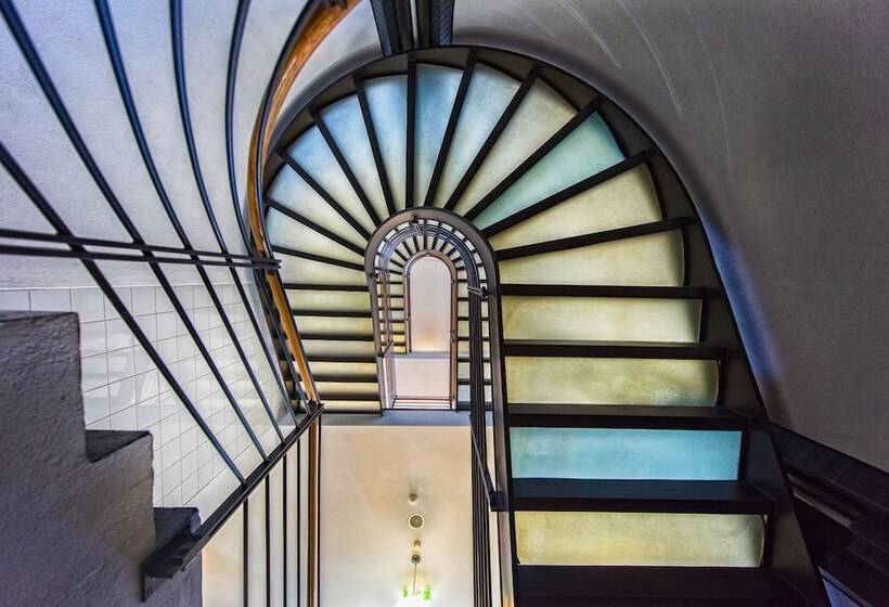 هتل Geneva Hostel