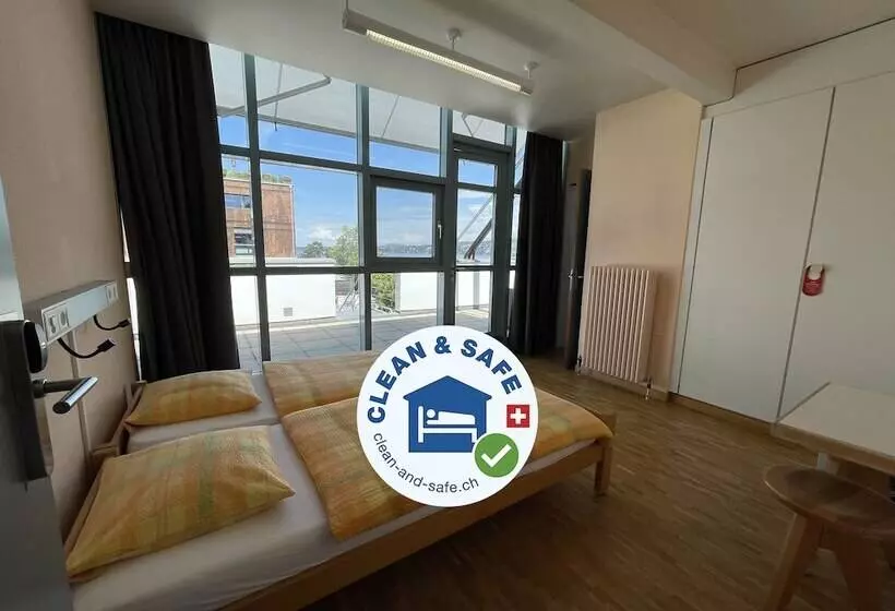 هتل Geneva Hostel