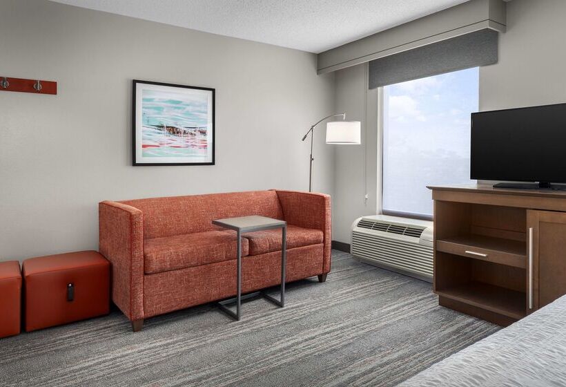 هتل Hampton Inn & Suites Lake Mary At Colonial Townpark