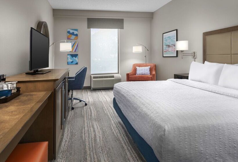 هتل Hampton Inn & Suites Lake Mary At Colonial Townpark