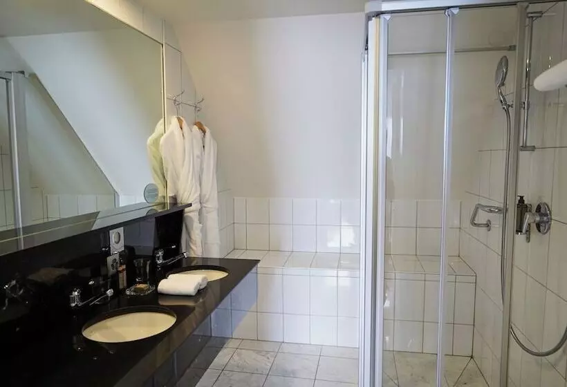 هتل Hôtel Real Nyon By Happyculture