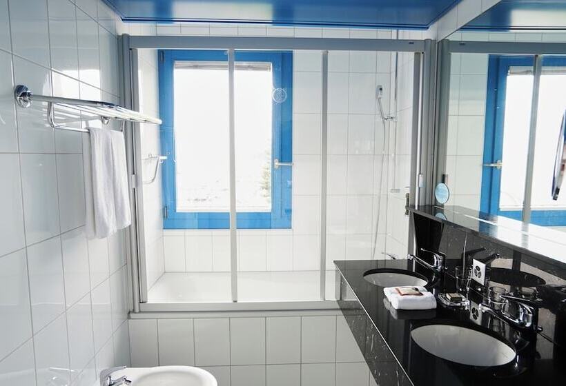 هتل Hôtel Real Nyon By Happyculture