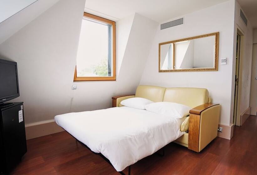 هتل Hôtel Real Nyon By Happyculture