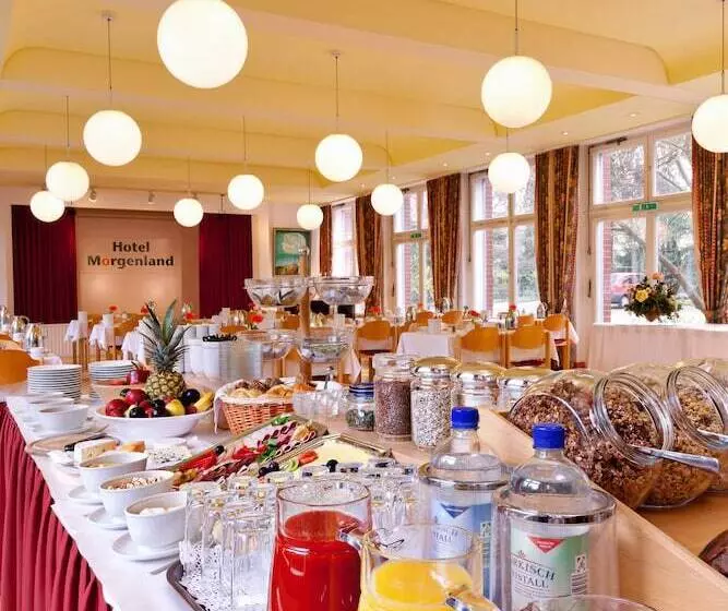 ホテル Morgenland