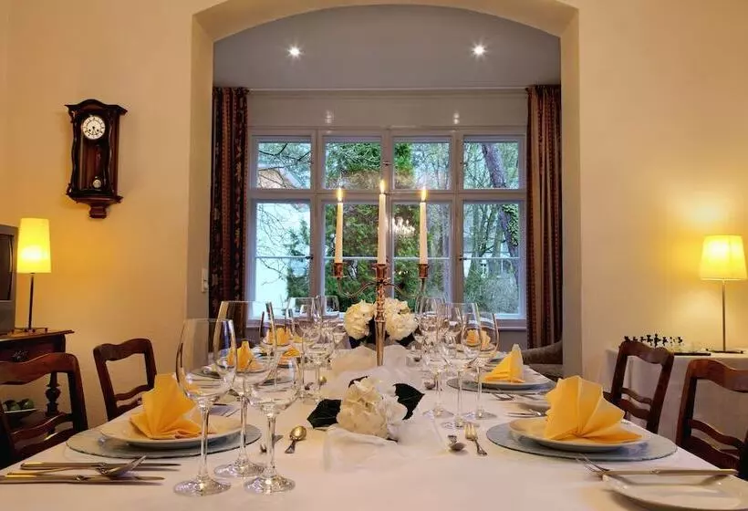 ホテル Morgenland