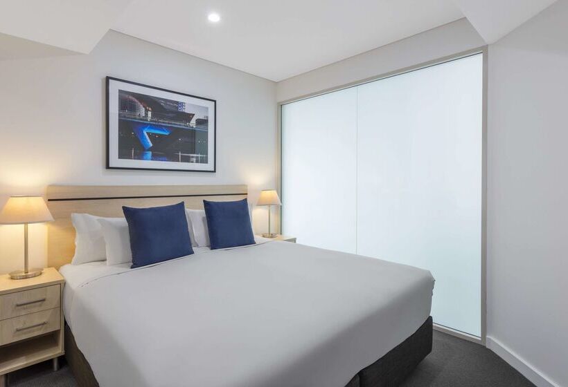 فندق Oaks Adelaide Embassy Suites