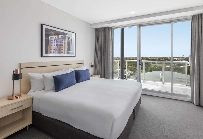 فندق Oaks Adelaide Embassy Suites