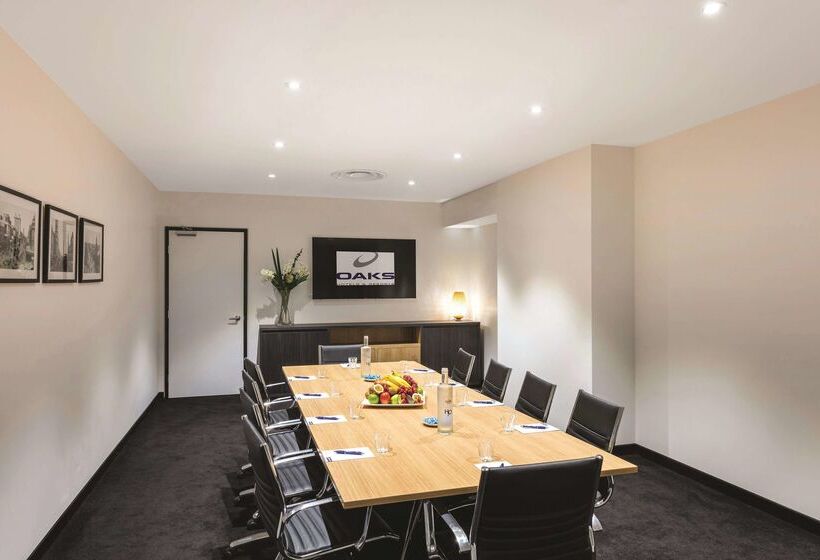 فندق Oaks Adelaide Embassy Suites