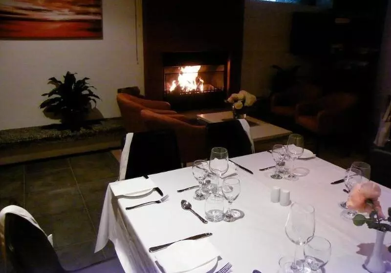 בית מלון כפרי Phillip Island Apartments