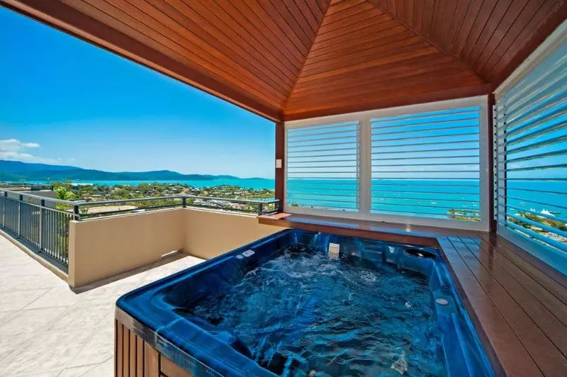 Отель Pinnacles, Airlie Beach