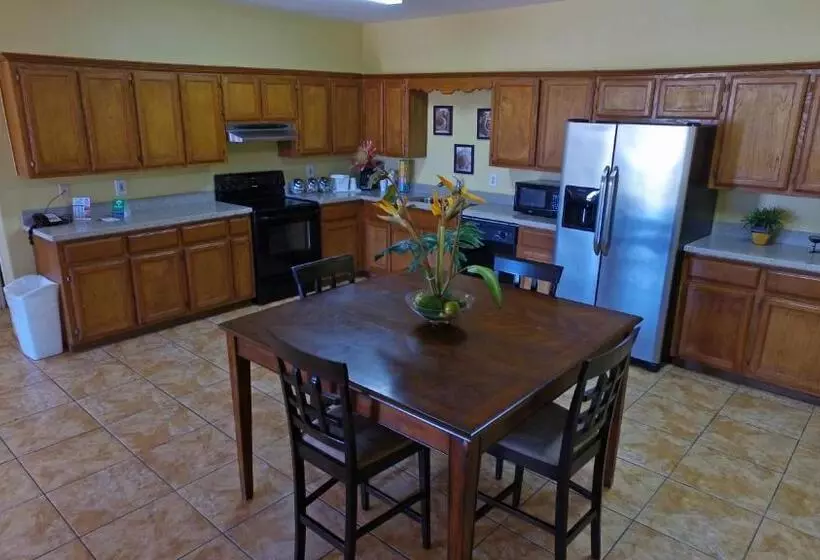 호텔 Ramada By Wyndham & Suites South Padre Island