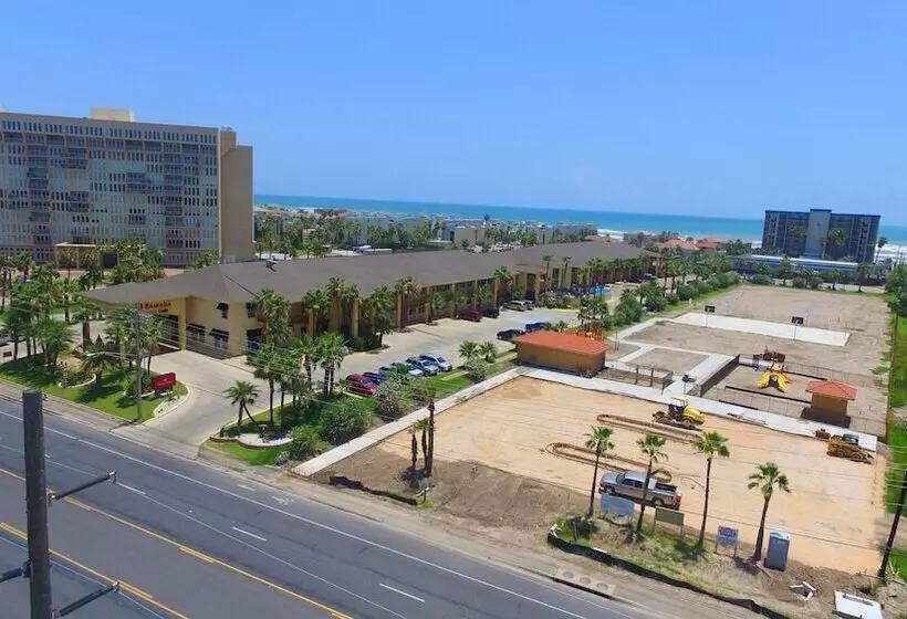 호텔 Ramada By Wyndham & Suites South Padre Island