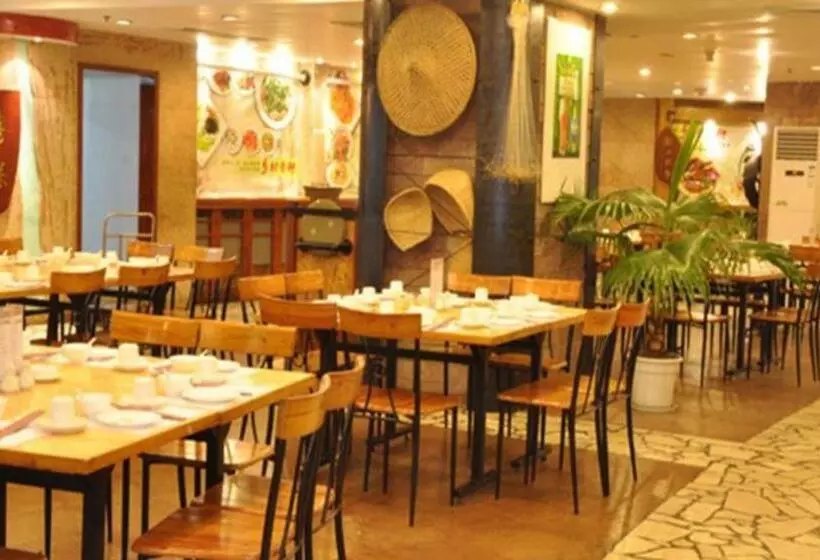 בית מלון כפרי Regency