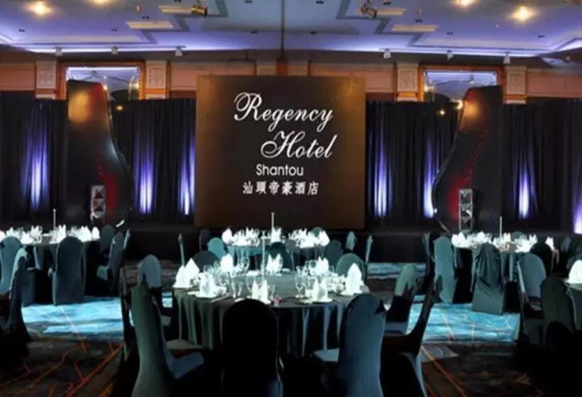 בית מלון כפרי Regency