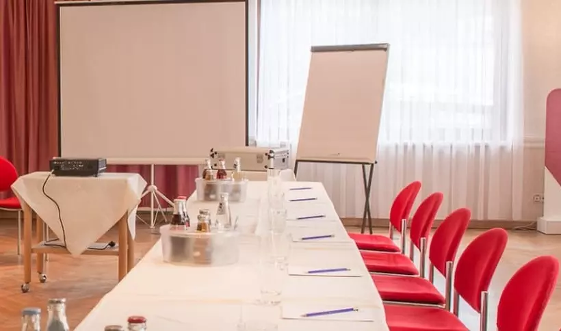 호텔 Schwarzer Adler Tangermünde