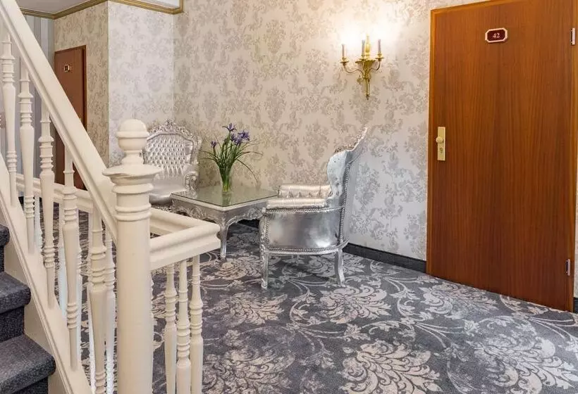 호텔 Schwarzer Adler Tangermünde