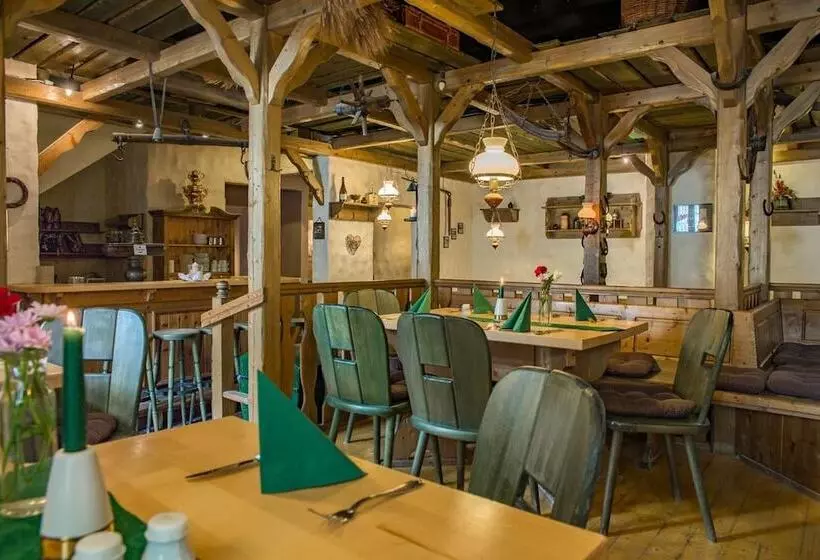 호텔 Schwarzer Adler Tangermünde