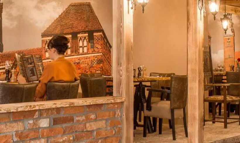 호텔 Schwarzer Adler Tangermünde