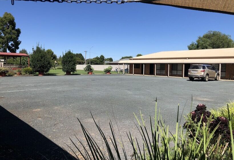 בית מלון כפרי Settlement Motor Inn