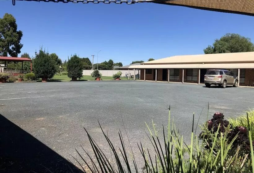 فندق Settlement Motor Inn