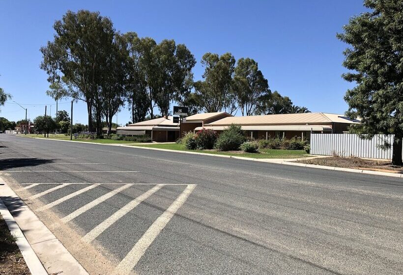 בית מלון כפרי Settlement Motor Inn