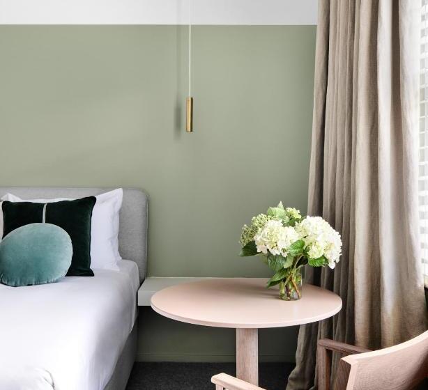 ホテル The Prince