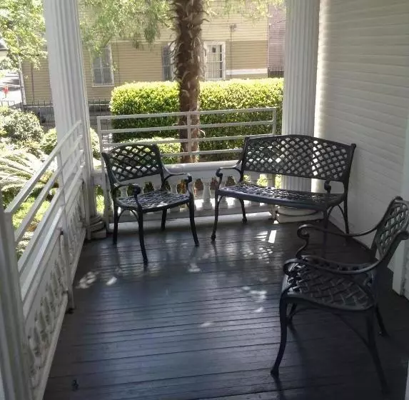 هتل The Queen Anne