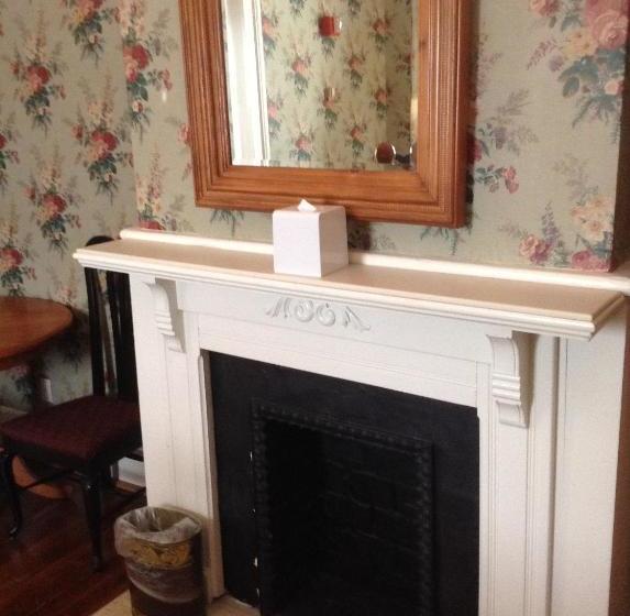 Hotel The Queen Anne