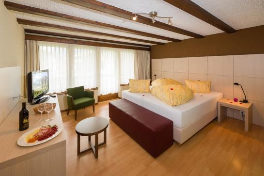 Matterhorn Valley Garni Hotel La Collina