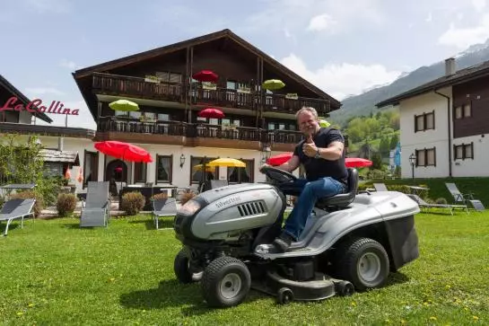 Matterhorn Valley Garni Hotel La Collina