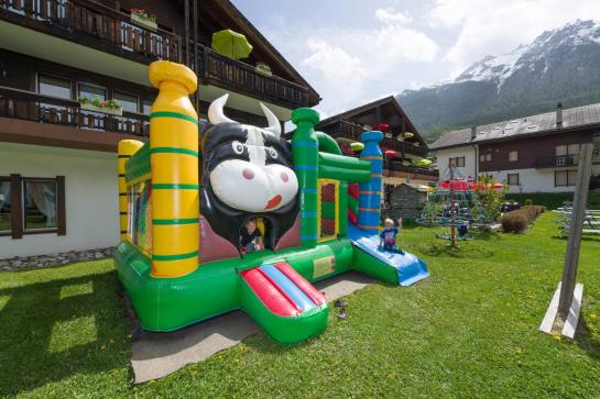 Matterhorn Valley Garni Hotel La Collina