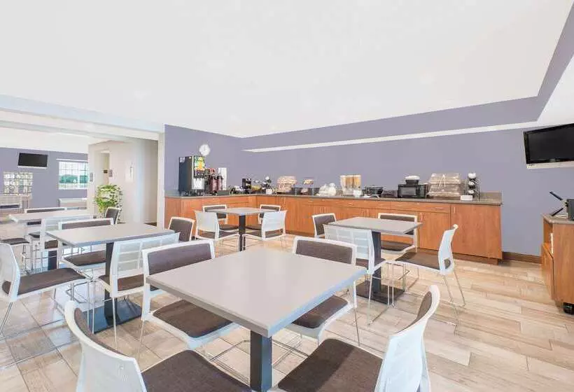 Microtel Inn And Suites   Ames