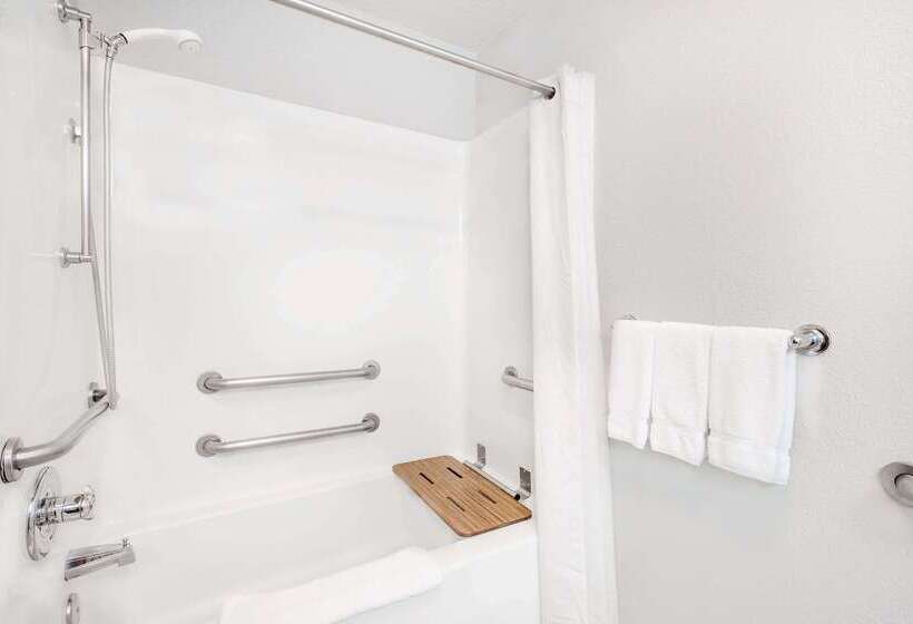 Microtel Inn And Suites   Ames