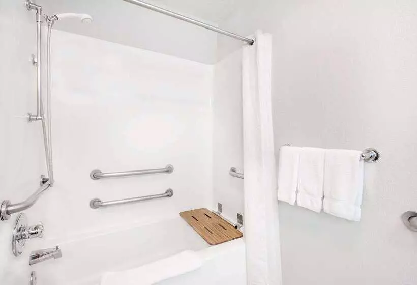 Microtel Inn And Suites   Ames