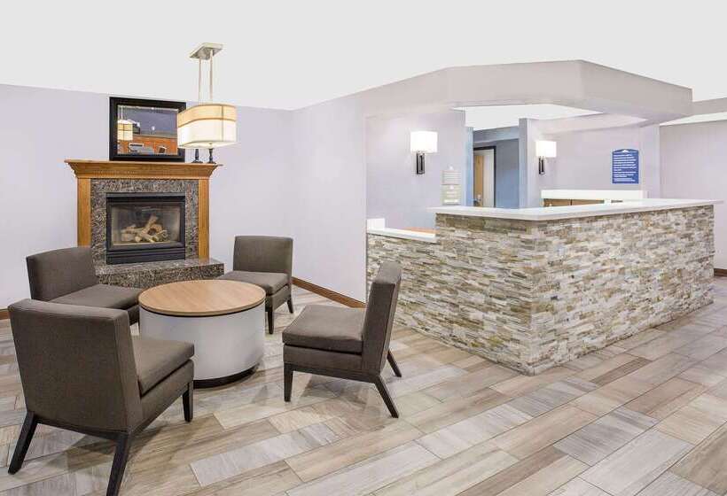Microtel Inn And Suites   Ames