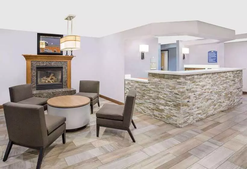 Microtel Inn And Suites   Ames