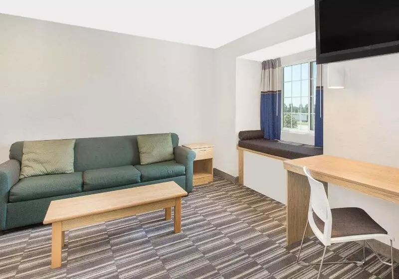 Microtel Inn And Suites   Ames