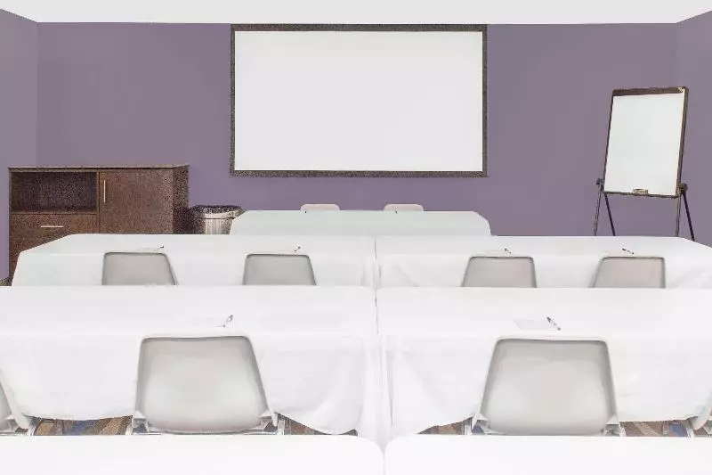 Microtel Inn And Suites   Ames