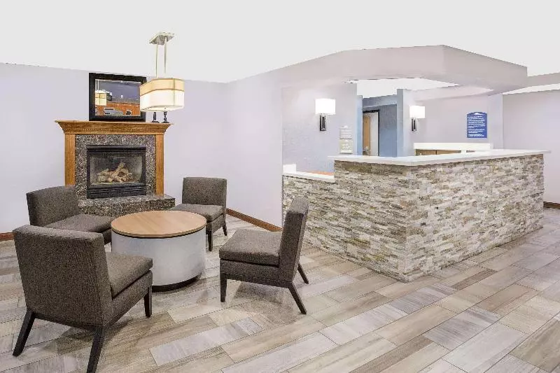 Microtel Inn And Suites   Ames
