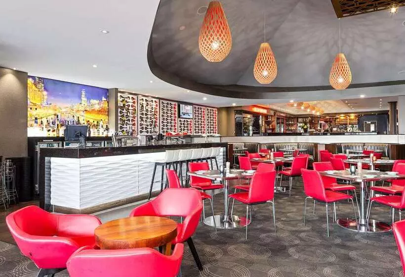 모텔 Quality Hotel Taylors Lakes