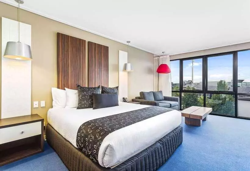 모텔 Quality Hotel Taylors Lakes