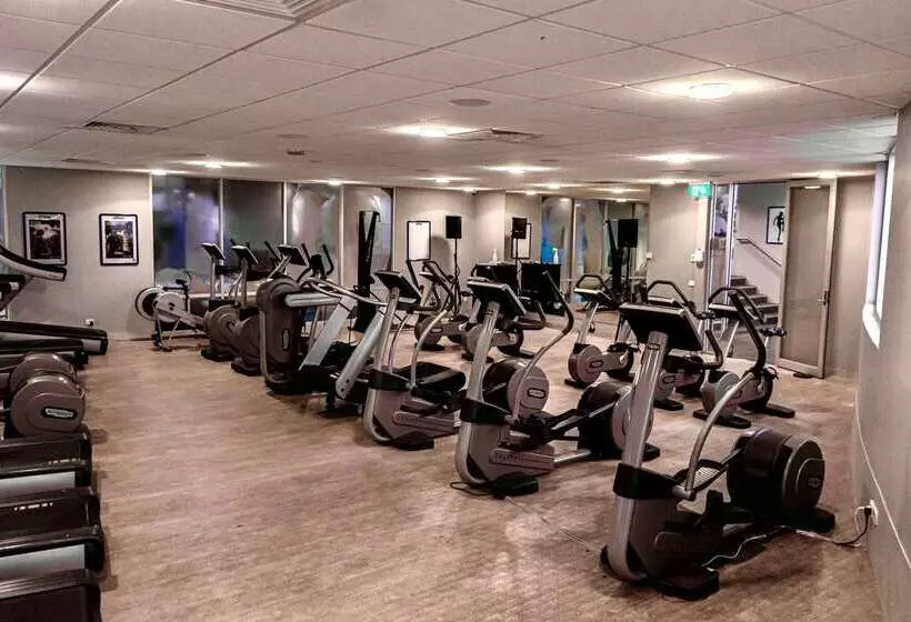 모텔 Quality Hotel Taylors Lakes