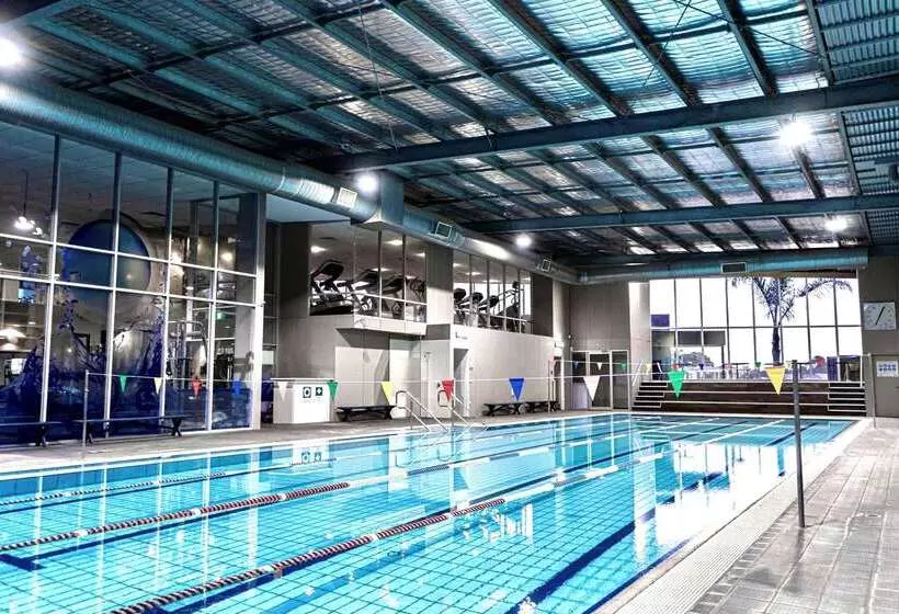 모텔 Quality Hotel Taylors Lakes