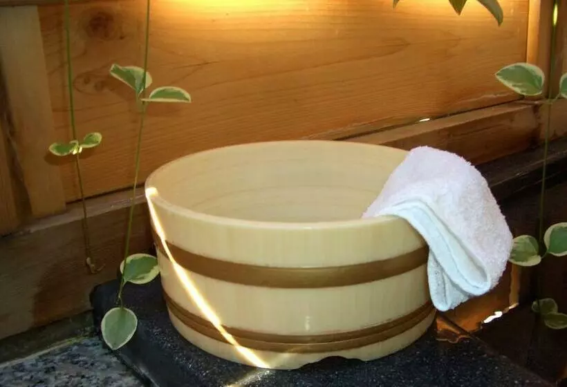 هتل Ryokan Tomitaya Bekkan