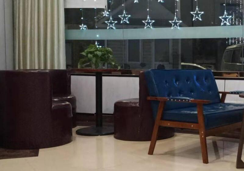 ホテル Greentree Inn Jiangsu Wuxi Jiangyin Xinqiao Taoxin Road Express